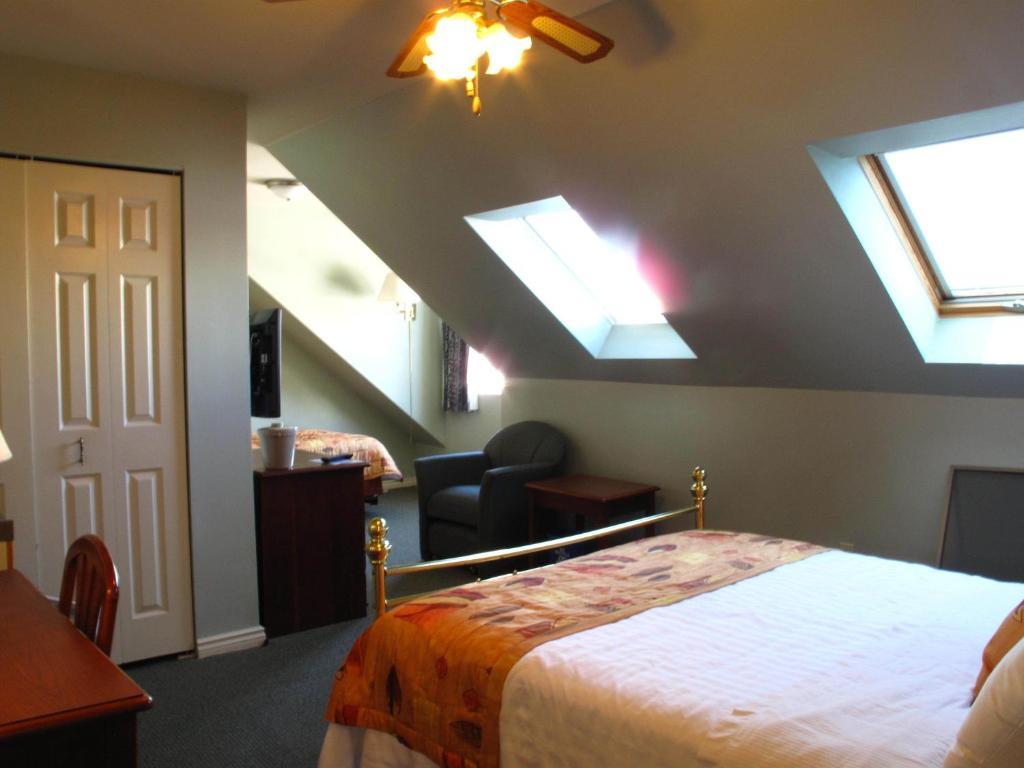 Brigantine Inn Lunenburg Eksteriør bilde